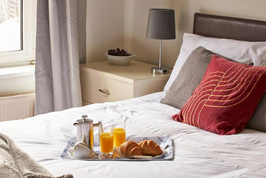 Comfy Big 7 Bedroom Townhouse Harrogate Exteriér fotografie